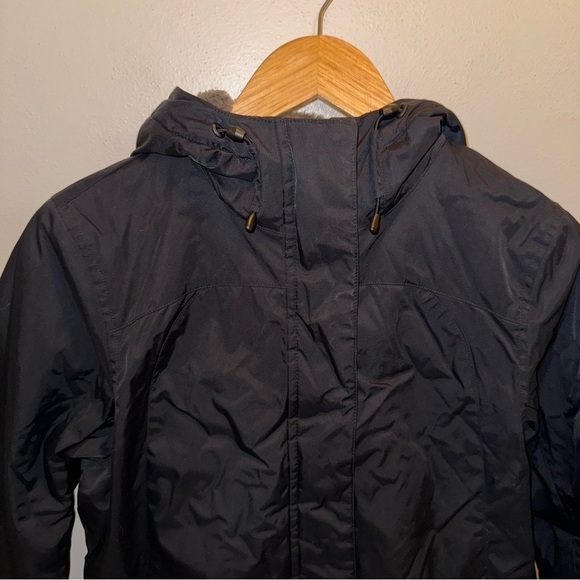 L. L. Bean Winter Coat with Faux Fur Lining Women’s Size Extra Small - Picture 2 of 10